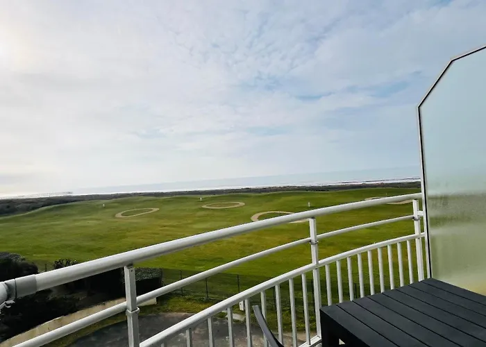 Du Golf, Standing, Piscine, Foret Et Ocean * Saint-Jean-de-Monts